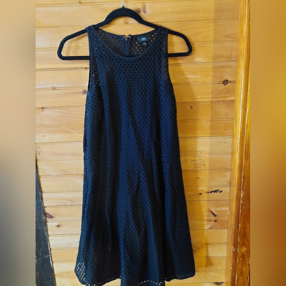 Womens black dress super cute